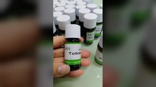 香水作りのための高級ライブラリーセントオイル